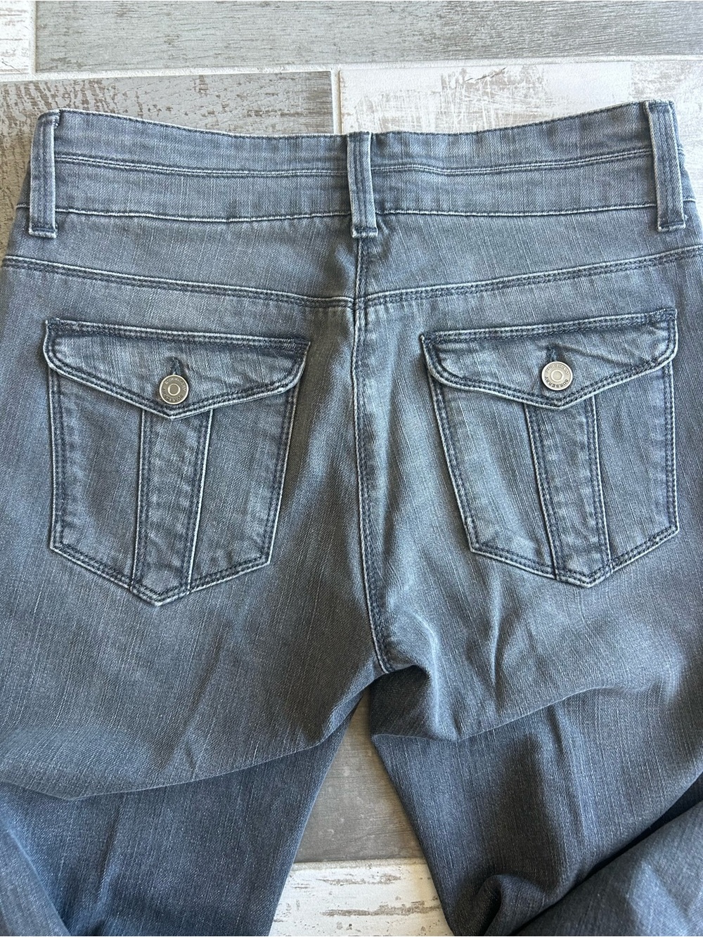 Burberry Windsor Flare Jeans Size 28 Gray NWT Designer Denim Y2K - Picture 9 of 14